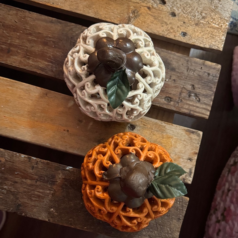 Hobby Lobby Orange Scrolled Pumpkin Decor - Picture 3 of 3